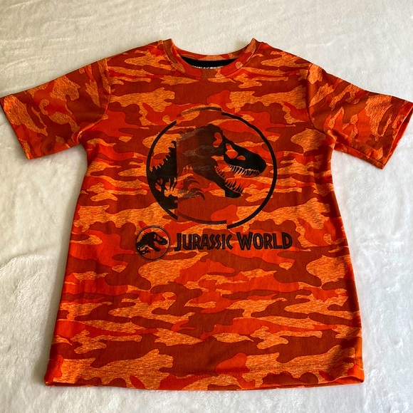 Jurassic World Orange T-Shirt Size 7 - Picture 1 of 4